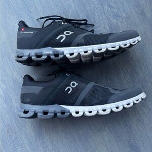 On Running Men's Black and Gray Athletic Shoes